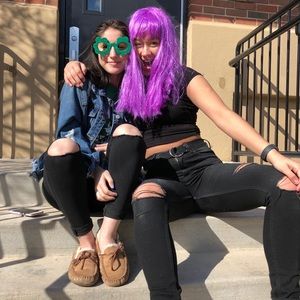 Meet your Posher, Danielle